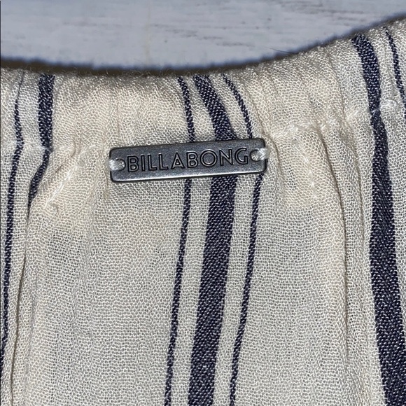 ❌SOLD LOCALLY- NWT Billabong top - Picture 10 of 11